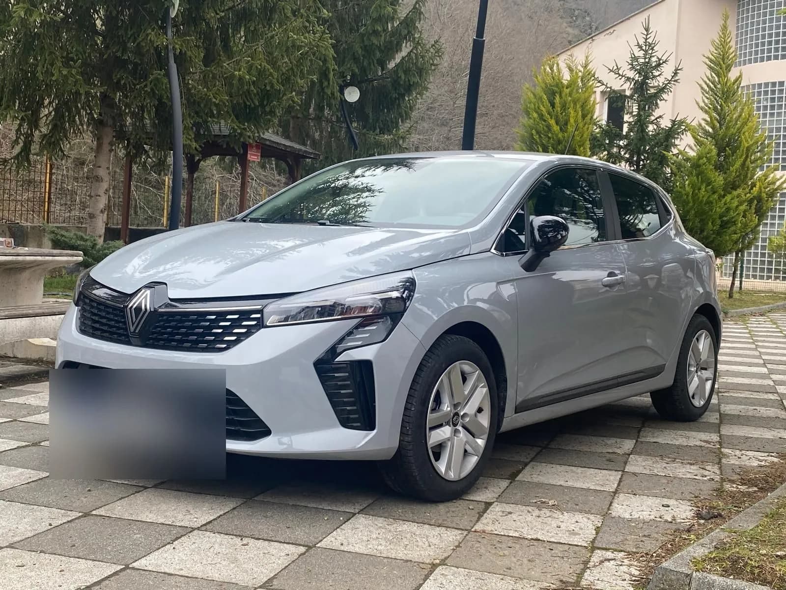 Renault Clio Yeni Kasa · Gri