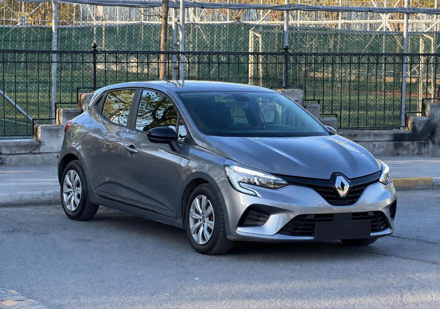 Renault Clio Antrasit